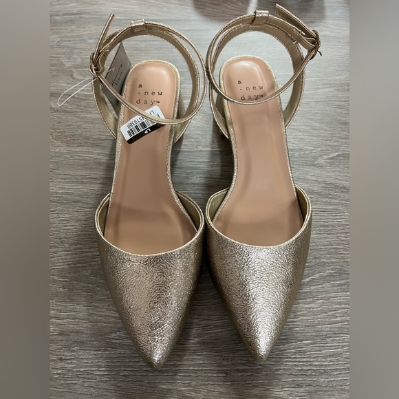 a new day Shoes A New Day Heels Melissa Gold Metallic Shiny Pumps